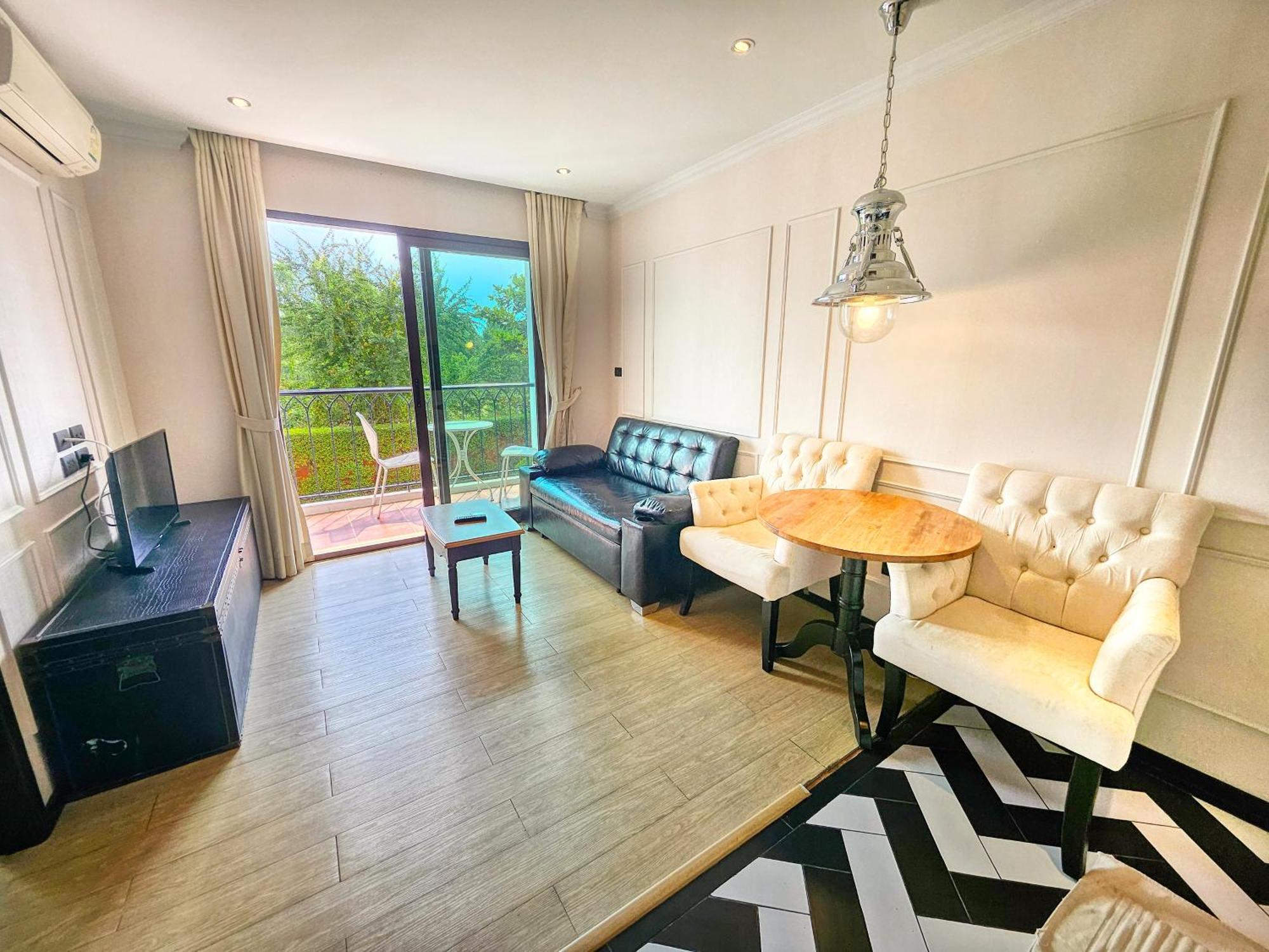 Venetian Residence Jomtien Exterior foto